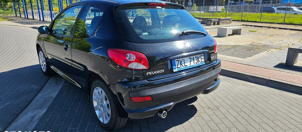 Peugeot 206 plus cena 11500 przebieg: 70400, rok produkcji 2009 z Kołobrzeg małe 79